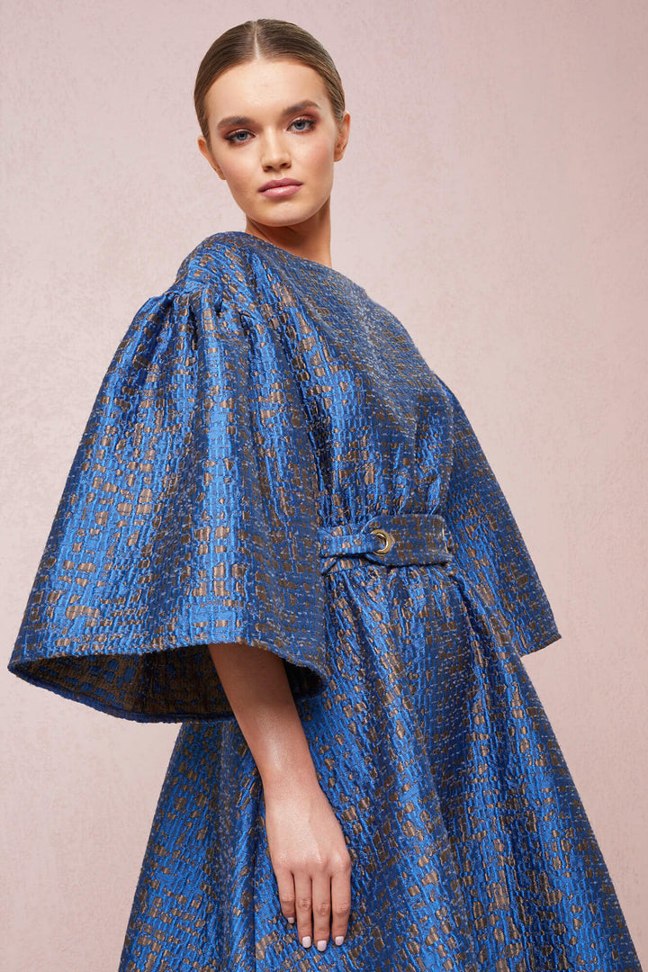FLARED DRESS WITH WIDE SLEEVES