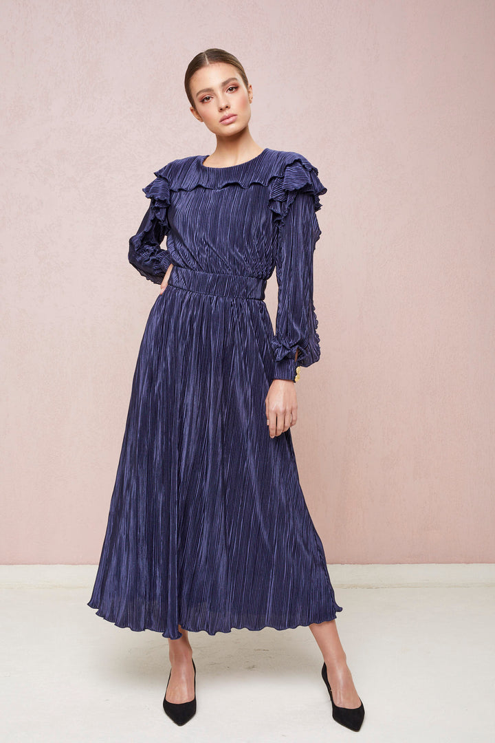 PLEATED MIDI DRESS WITH LONG SLEEVES