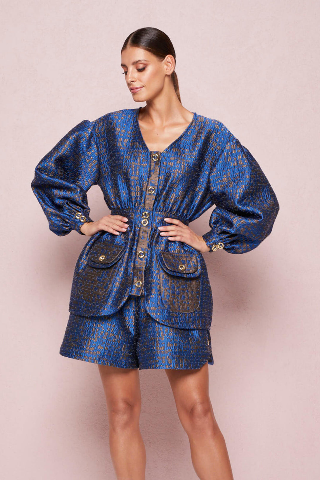 BUTTON-FRONT BLOUSE WITH LONG SLEEVES