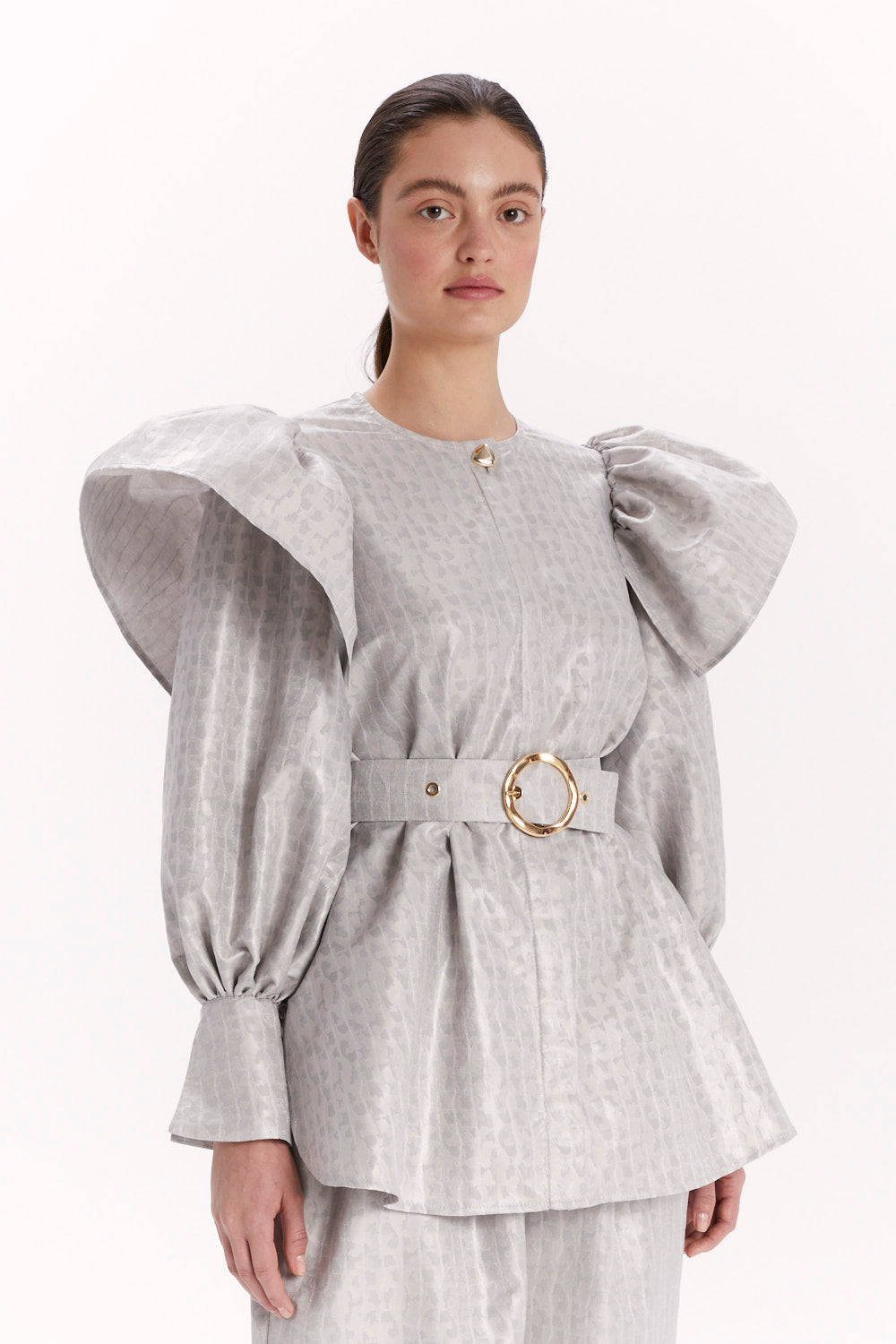 BLOUSE WITH LONG SLEEVES AND A WAIST BELT