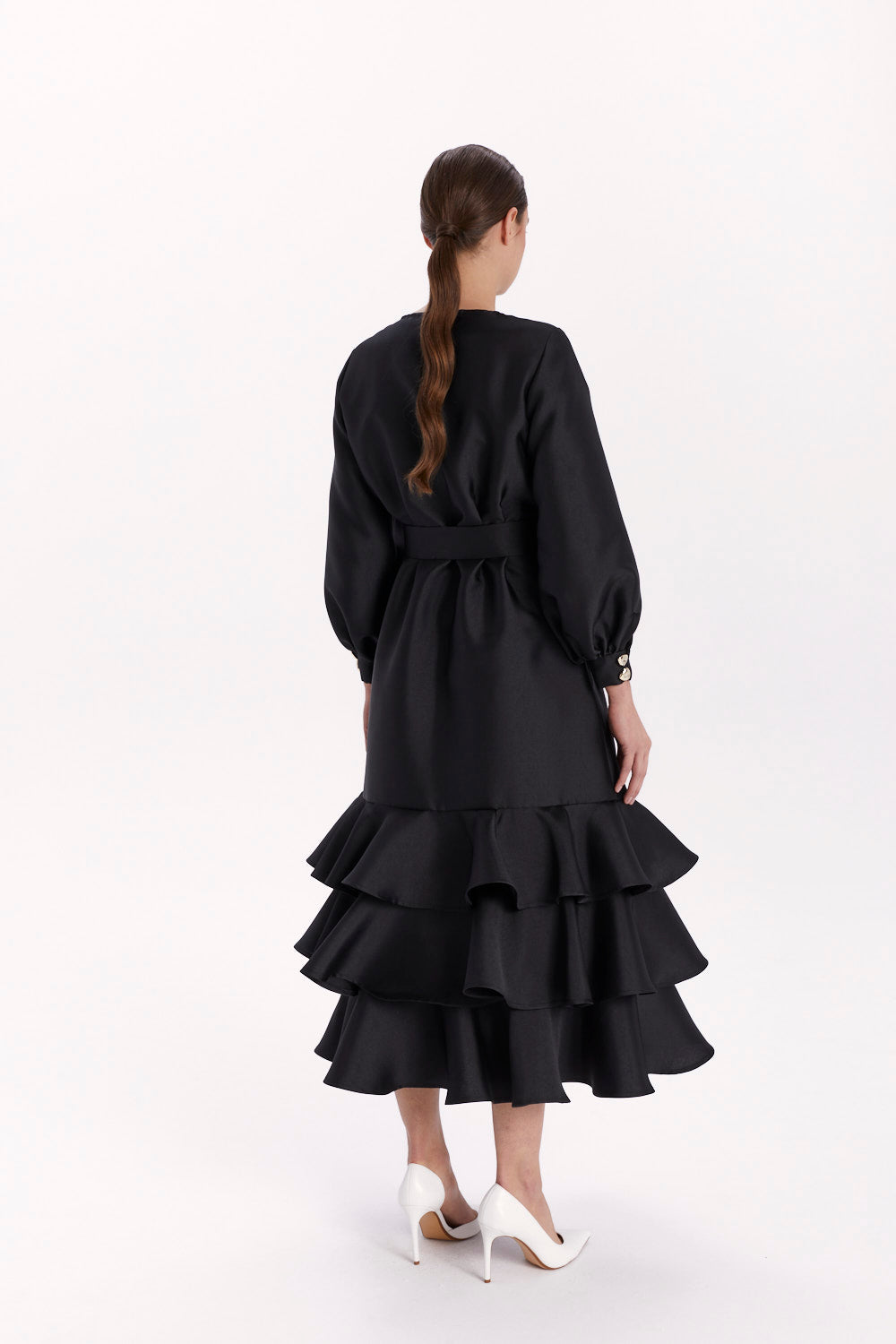 BUTTON-FRONT DRESS WITH RUFFLES AND A WAIST BELT