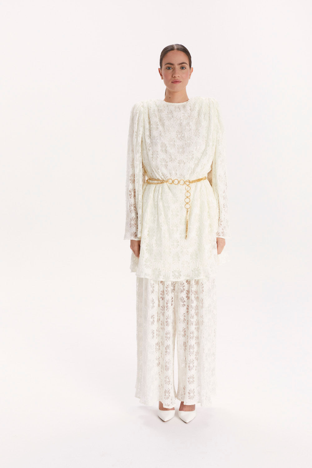 LACE BLOUSE WITH WIDE SLEEVES AND SHOULDER PADS