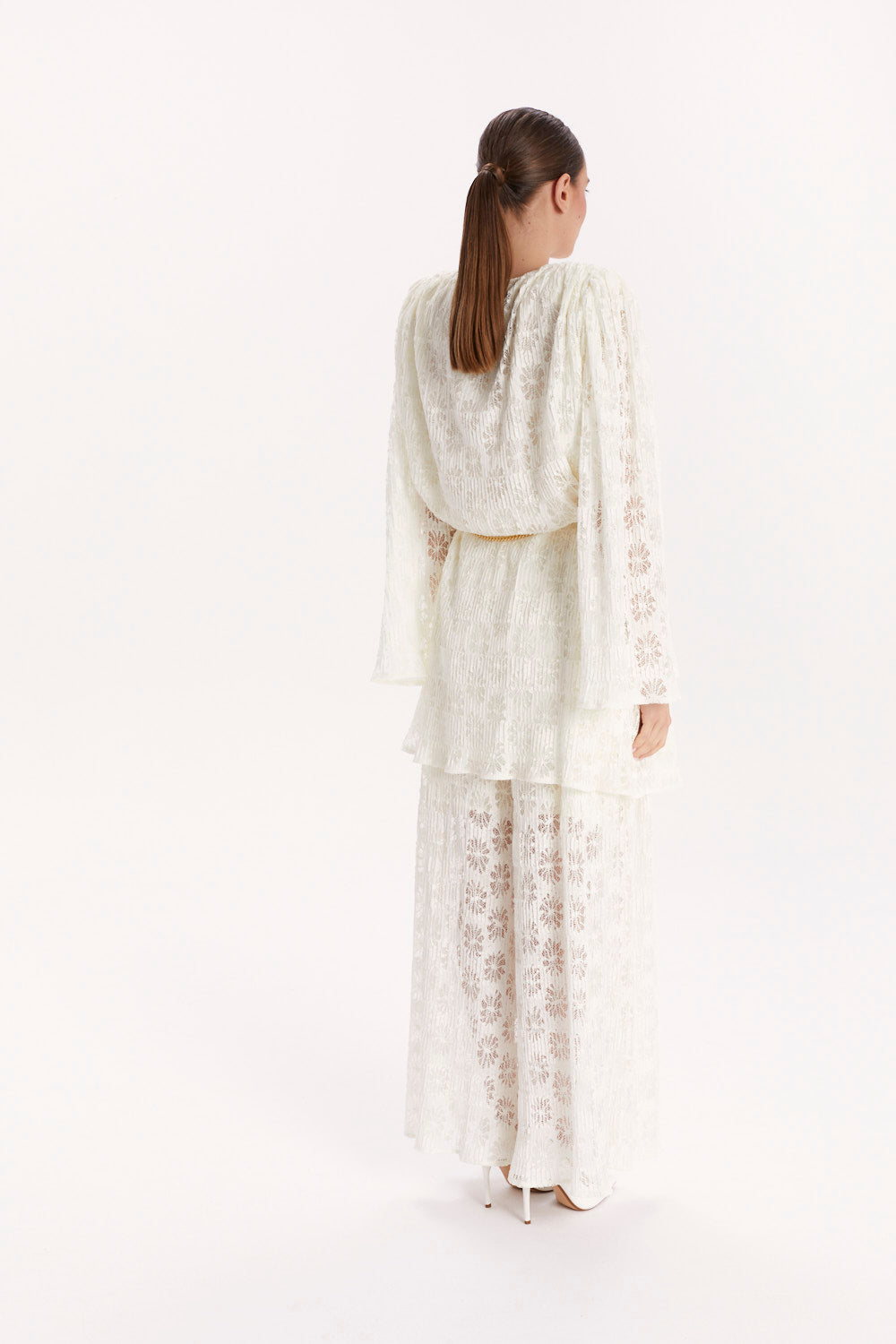LACE BLOUSE WITH WIDE SLEEVES AND SHOULDER PADS