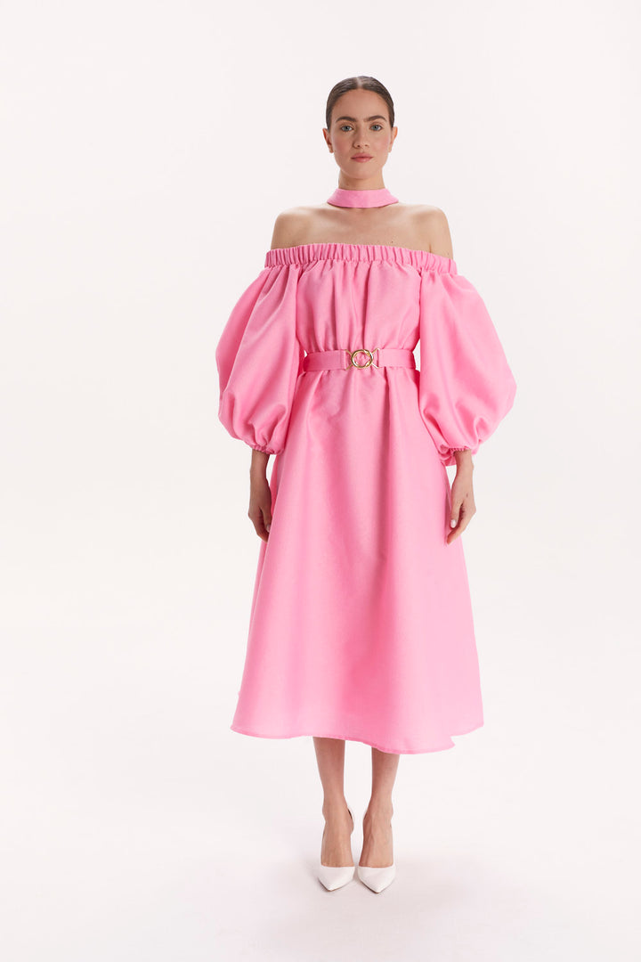 DRESS WITH OFF-SHOULDER NECKLINE AND CHOKER