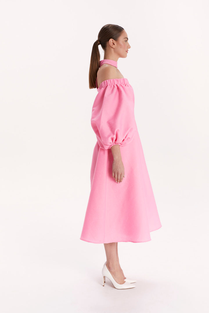DRESS WITH OFF-SHOULDER NECKLINE AND CHOKER