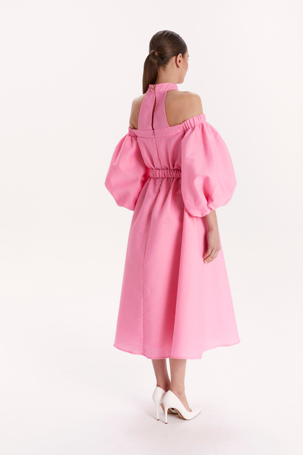 DRESS WITH OFF-SHOULDER NECKLINE AND CHOKER
