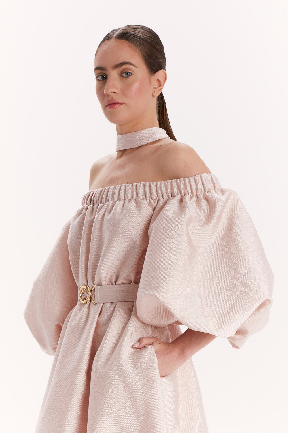 DRESS WITH OFF-SHOULDER NECKLINE AND CHOKER