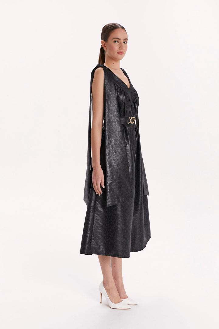 JUMPSUIT WITH TIE STRAPS AND WIDE LEGS
