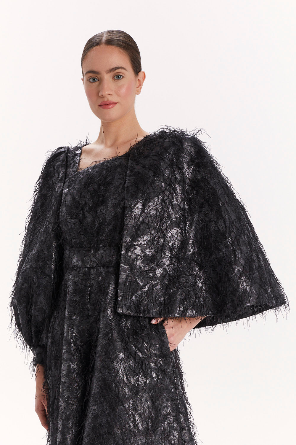 JUMPSUIT WITH ASYMMETRICAL SLEEVES AND WIDE LEGS