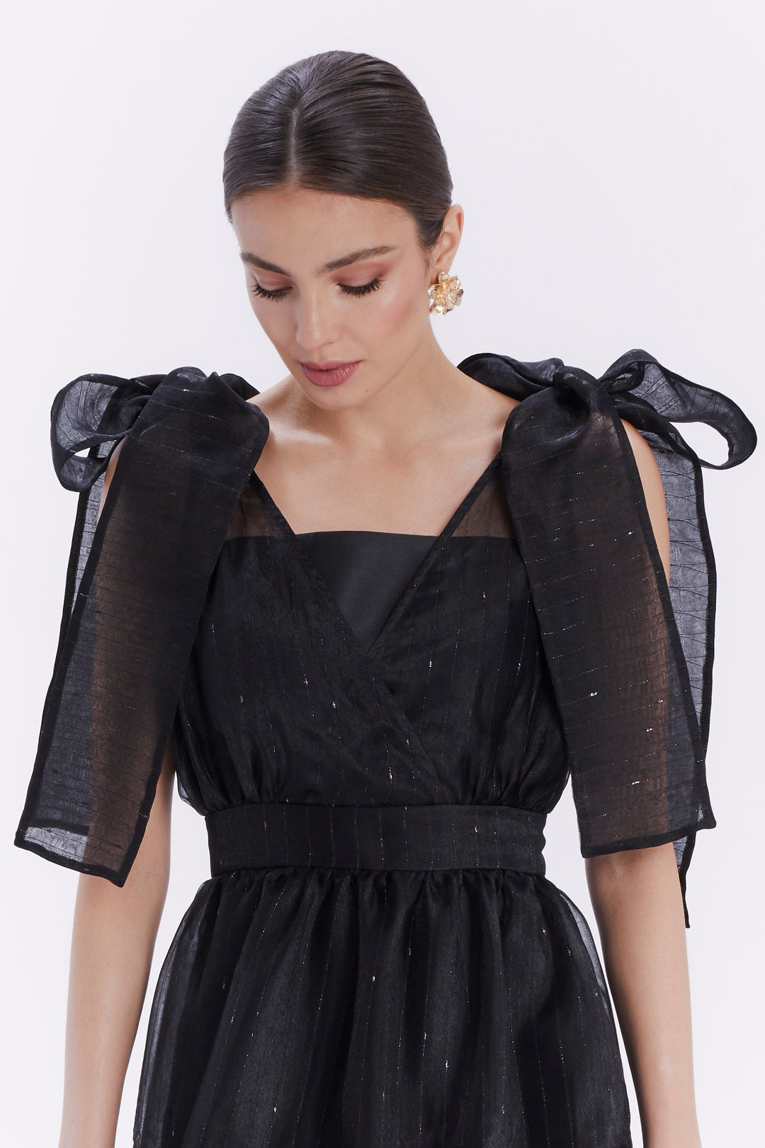 DRESS WITH BOWS ON THE SHOULDER