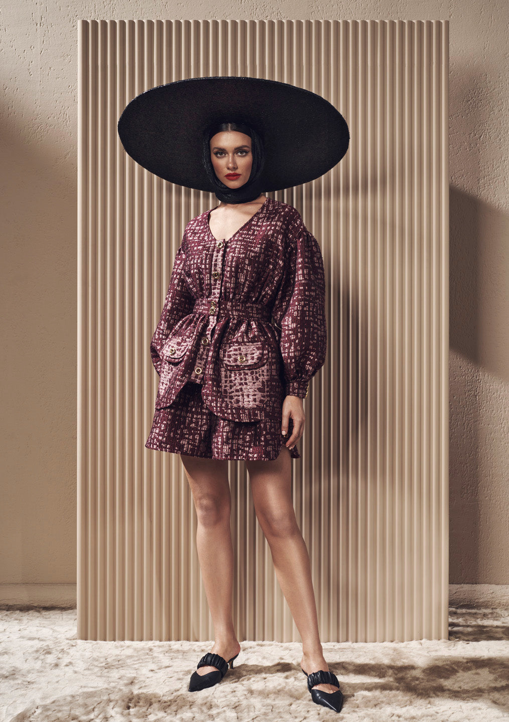 BUTTON-FRONT BLOUSE WITH LONG SLEEVES