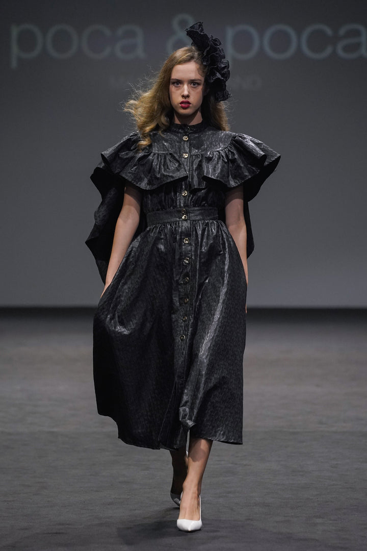 BUTTON-FRONT DRESS WITH A CAPE