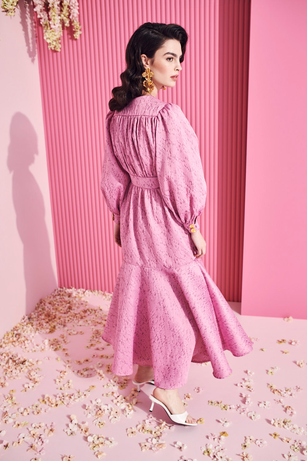 DOUBLE-BREASTED DRESS WITH A RUFFLE