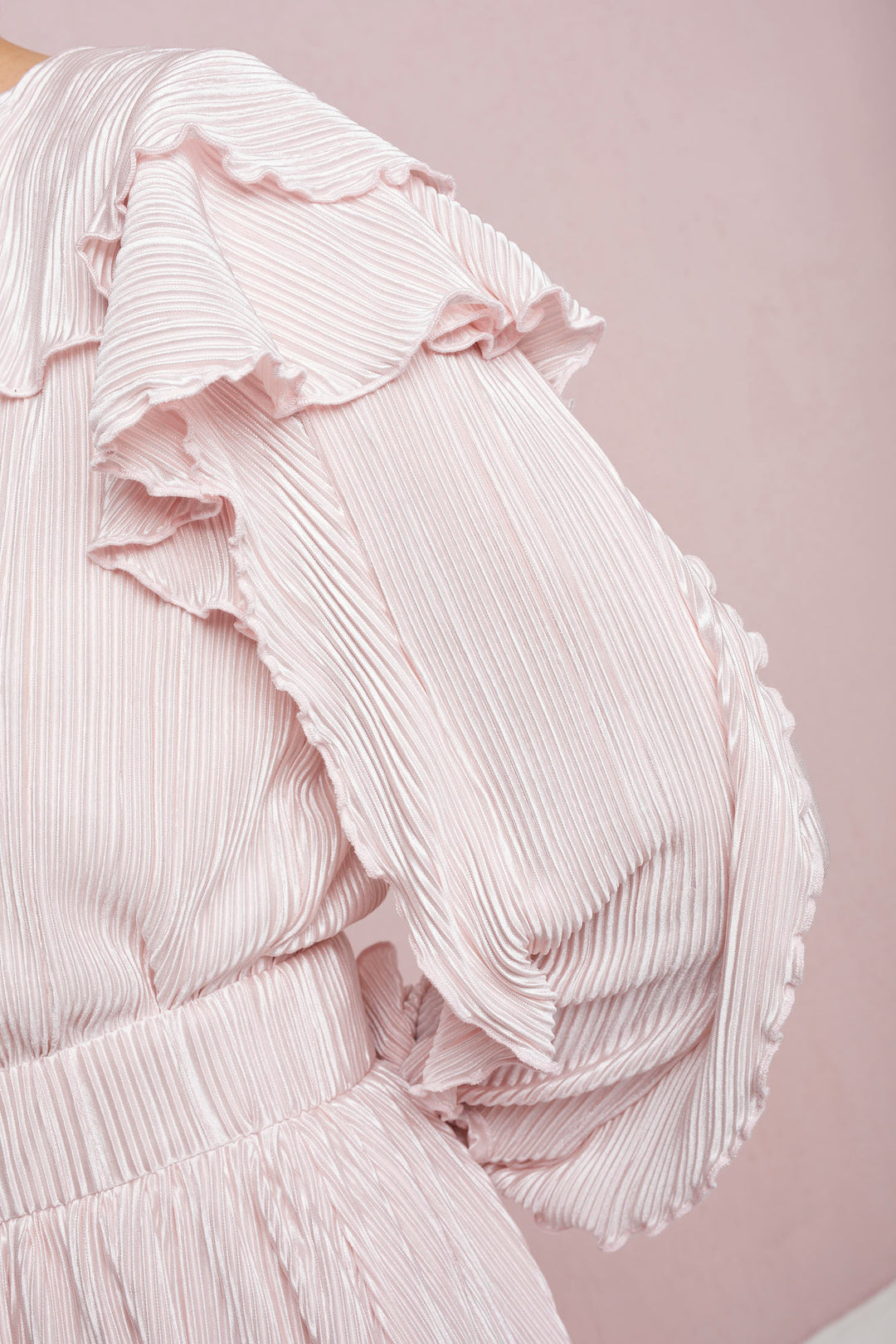 PLEATED MIDI DRESS WITH LONG SLEEVES