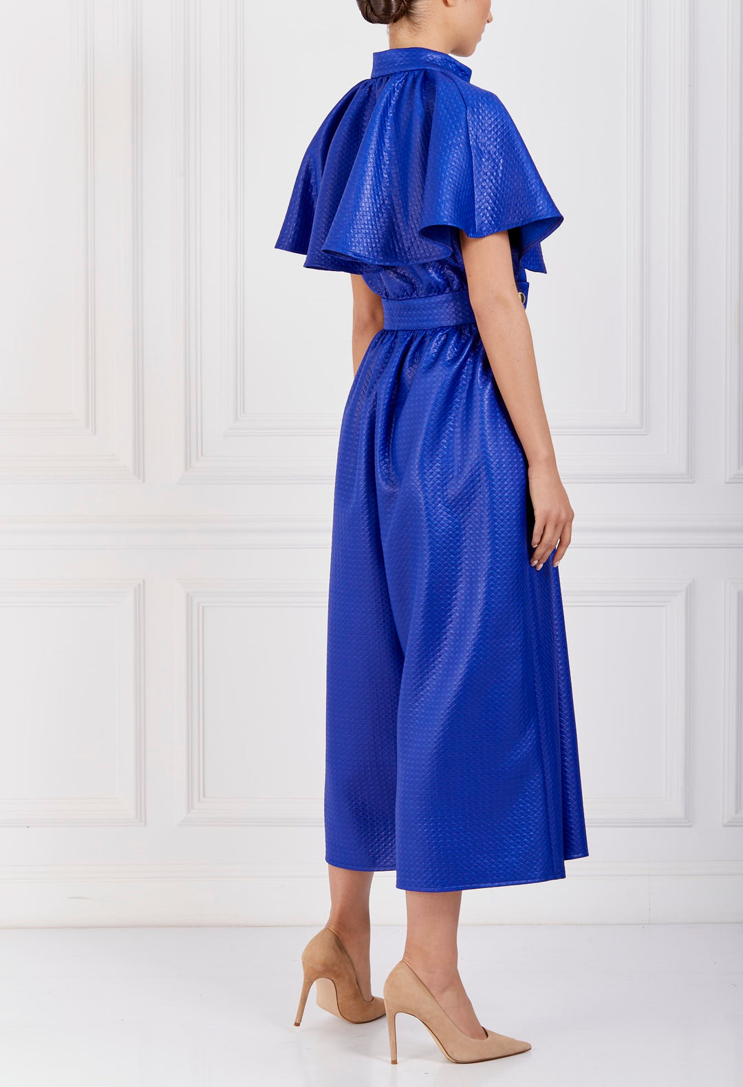 JUMPSUIT WITH WIDE LEGS AND A CAPE